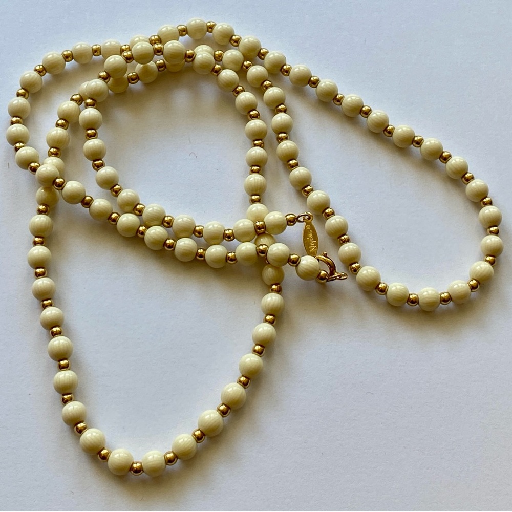 Beautiful Signed Napier Necklace